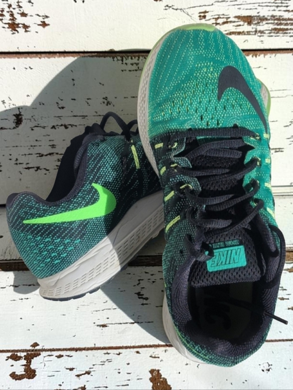 Nike Zoom Size-9 Black/Green Athletic Shoes